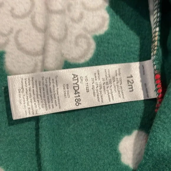 NWOT 12m Christmas pjs - Picture 4 of 5